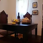 Διαμέρισμα Santosweethome 1 *