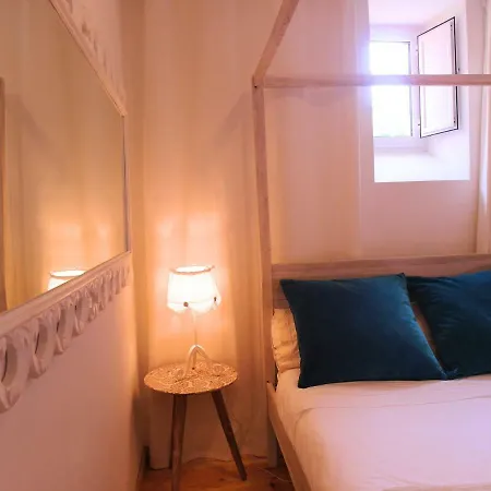 Santosweethome 1 Lisbon