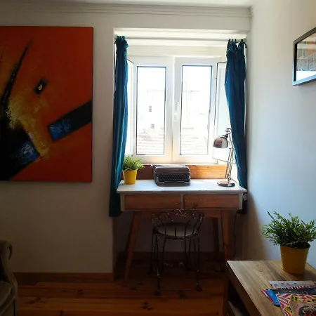 Santosweethome 1 * Lisbon